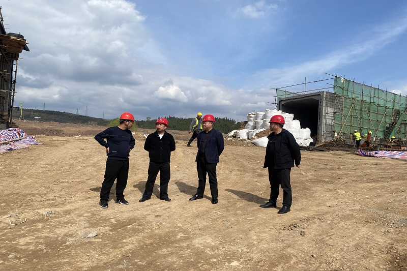 拼經(jīng)濟，比發(fā)展②┃范文偉督戰(zhàn)在建項目